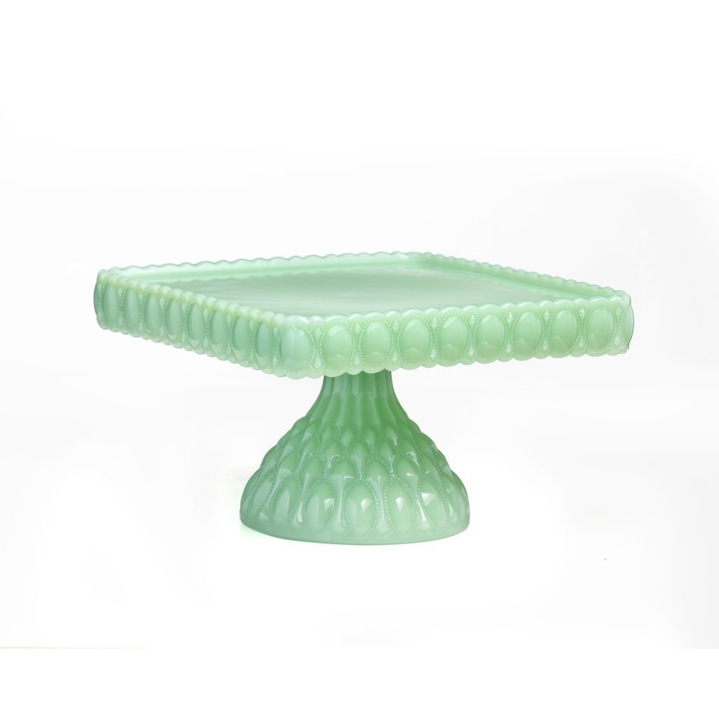 Elizabeth Cake Plate in Jadeite