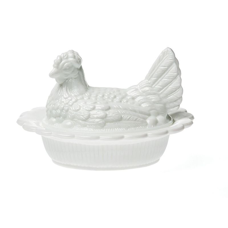 Covered Hen Dish in White Milk