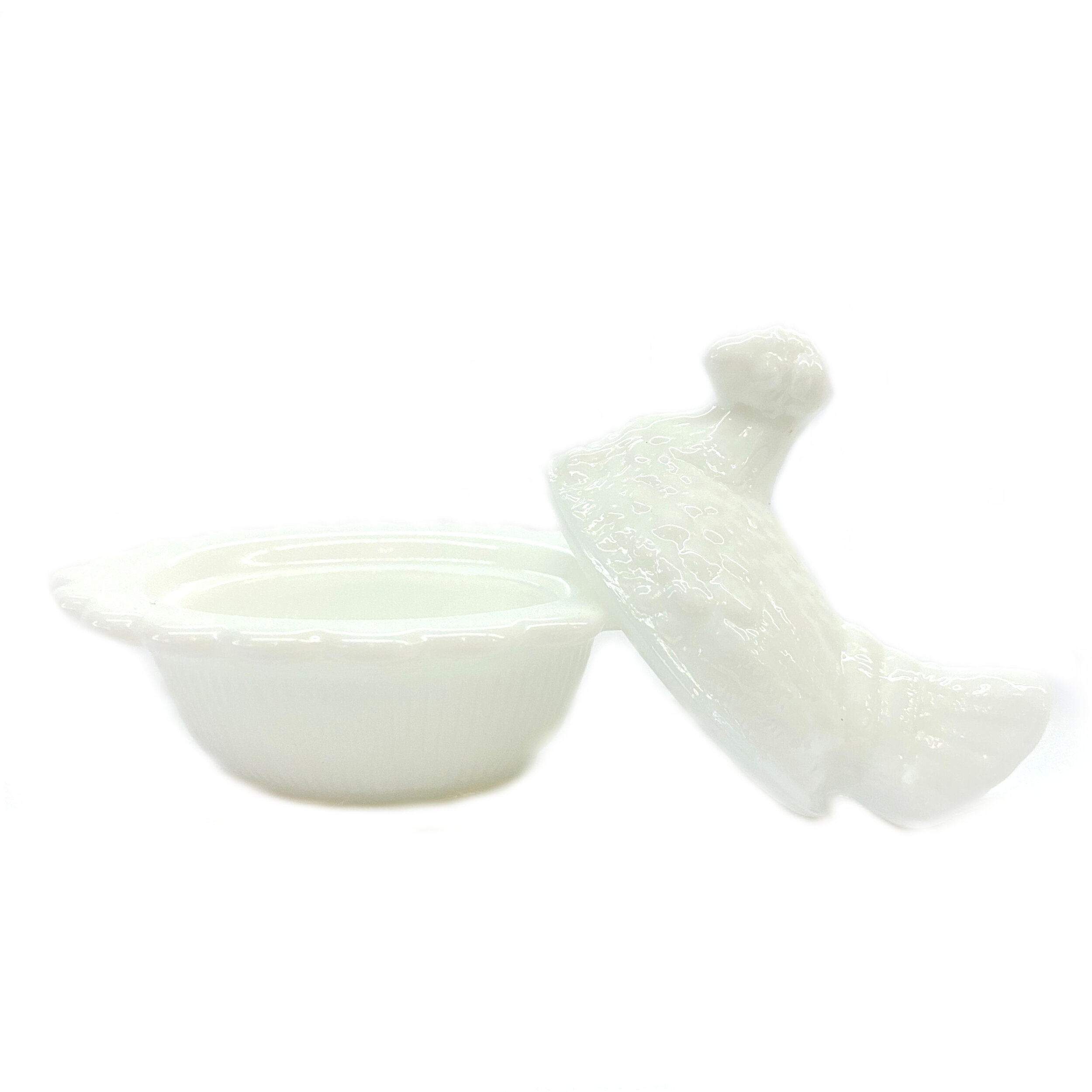 Covered Hen White Milk 2.JPG