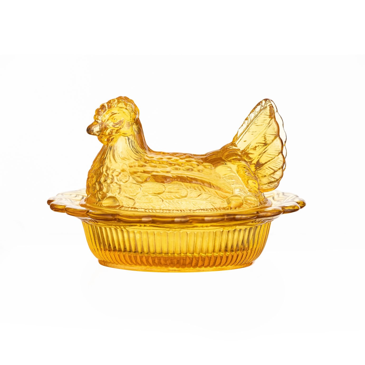 Covered Hen Dish in Amber