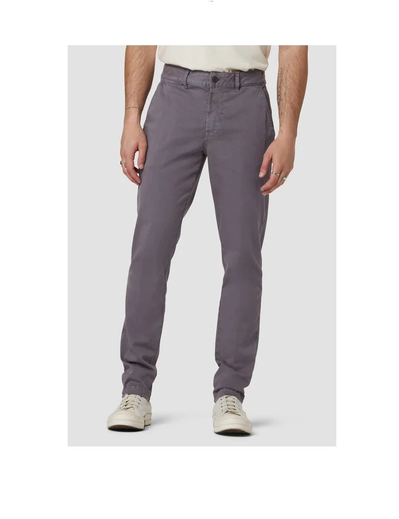 Classic Slim Straight Chino